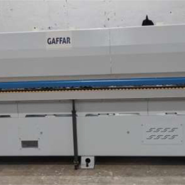 Automatic edge banding machine